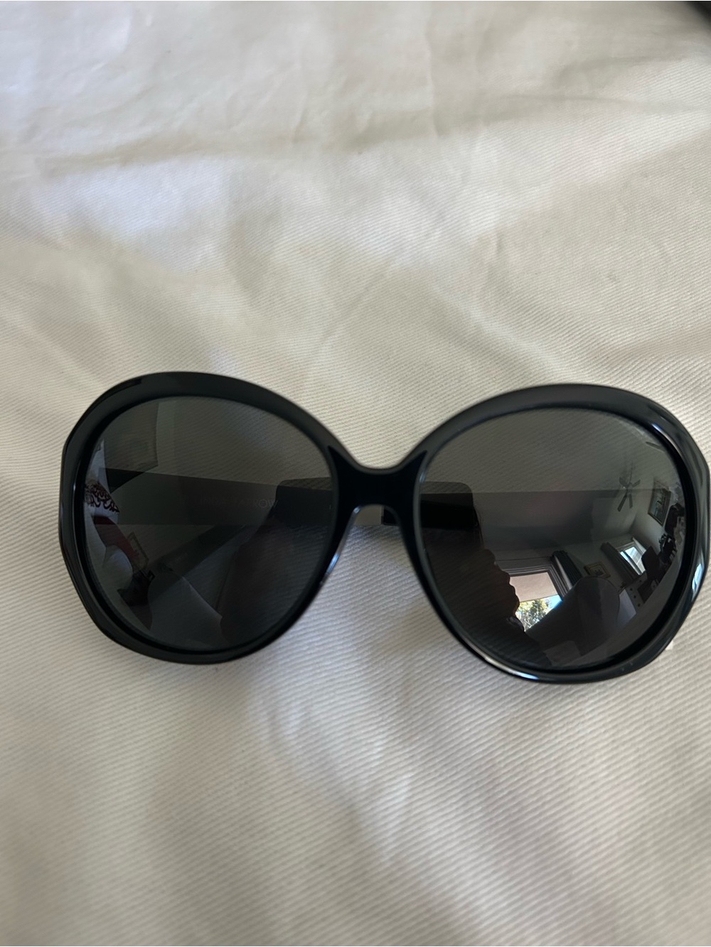 Classic Oversized Black Women's Sunglasses